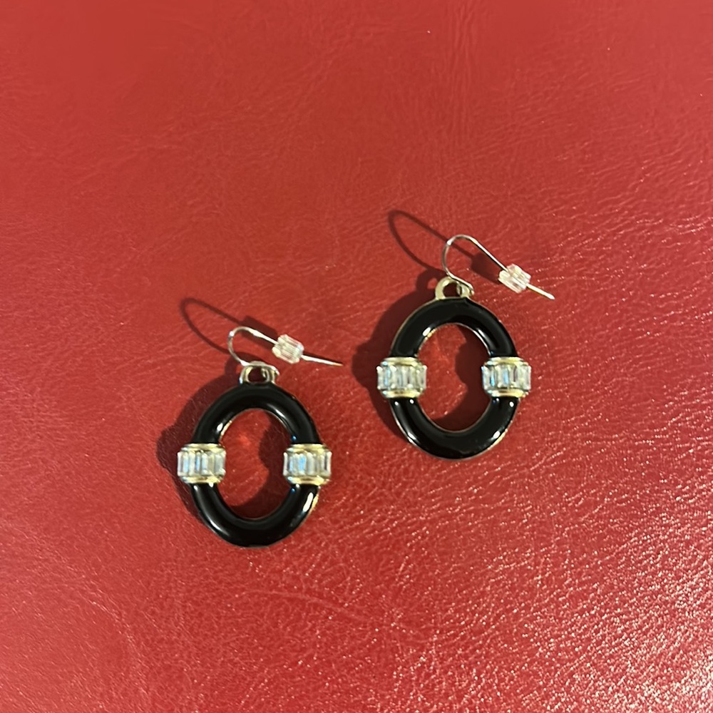 Cache Earrings in Black & Gold w. Diamonds on both sides, Excellent Condition
